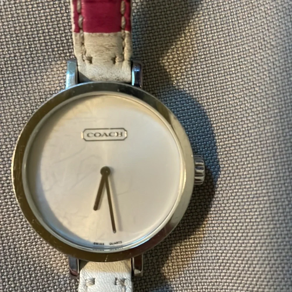 Coach Watch - Picture 2 of 4